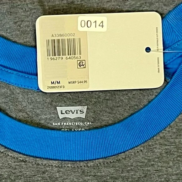 😎👕NWT Levi’s Two tone Blue & Gray Long Sleeve T-Shirt Size US Medium 👕😎 - Picture 5 of 11